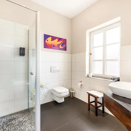 Linnenschmidt, Historische Villa, Zentral, Hbf, Messe, Oevb Arena, Kostenloser Parkplatz, Altstadt Appartement