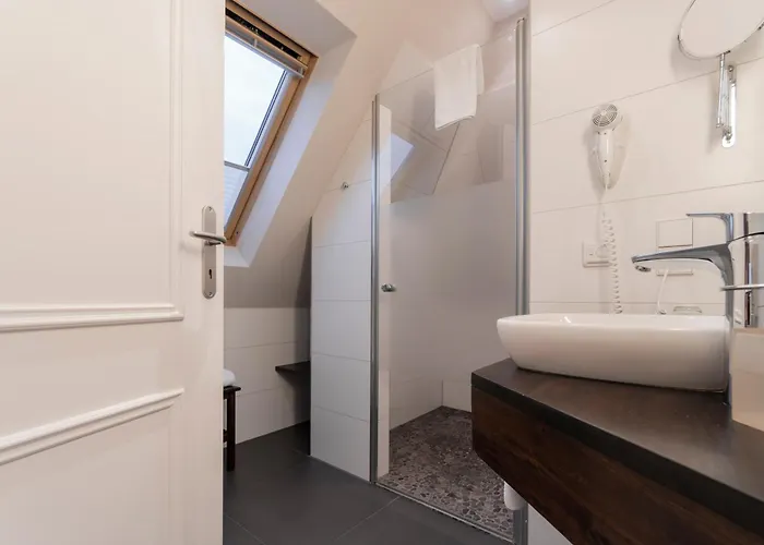 Apartamento Linnenschmidt Apartments,zentrale Lage Nahe Hbf, Altstadt & Oevb-arena *